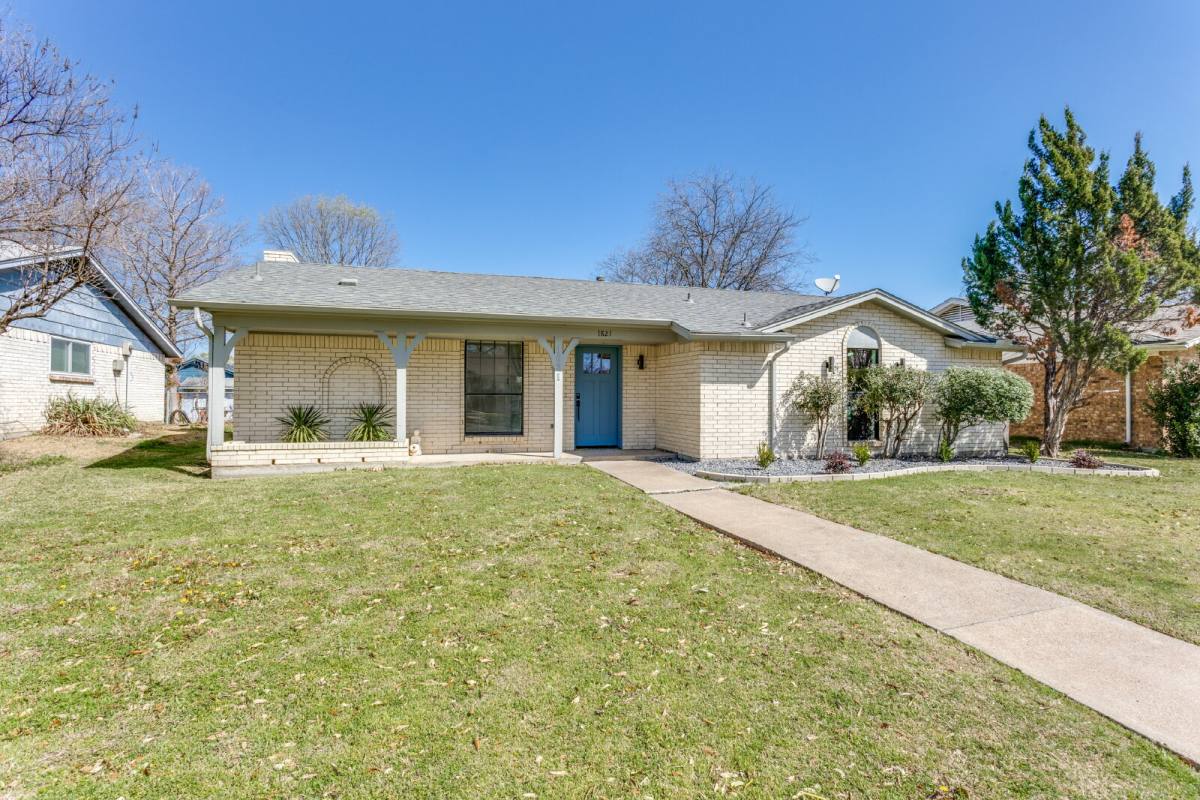 House for rent at 1821 Travis St, Garland, TX 75042