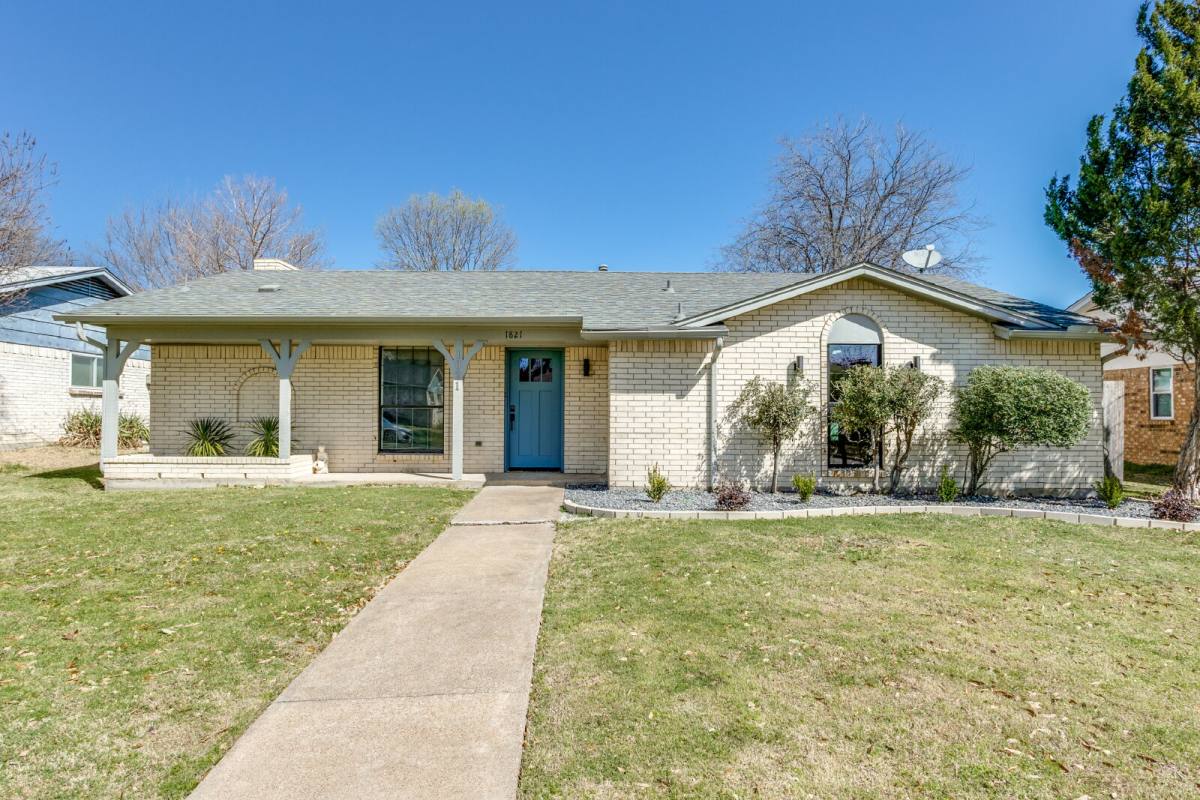 House for rent at 1821 Travis St, Garland, TX 75042