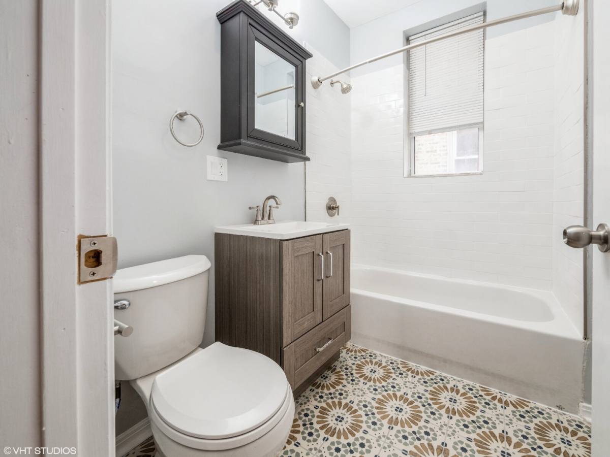 Apartment for rent at 2641 W Augusta Blvd #1R, Chicago, IL 60622