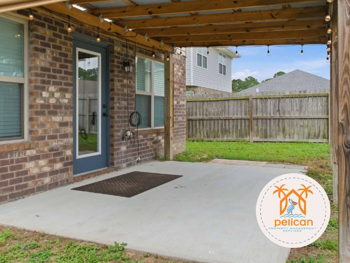 House for rent at 12272 Pinfish Rd, Pensacola, FL 32506