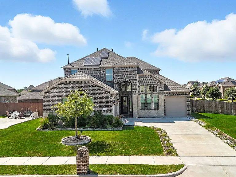 House for rent at 717 Whippoorwill Dr, Midlothian, TX 76065
