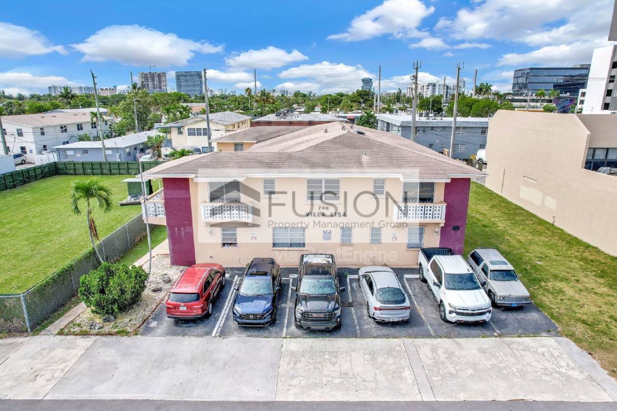 Apartment for rent at 700 Atlantic Shores Blvd #8, Hallandale, FL 33009