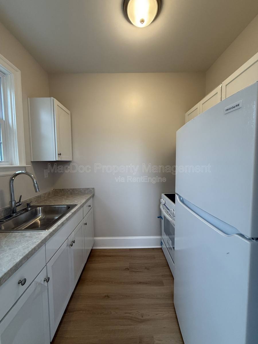 Apartment for rent at 1003 Kenmore Ave #1, Fredericksburg, VA 22401