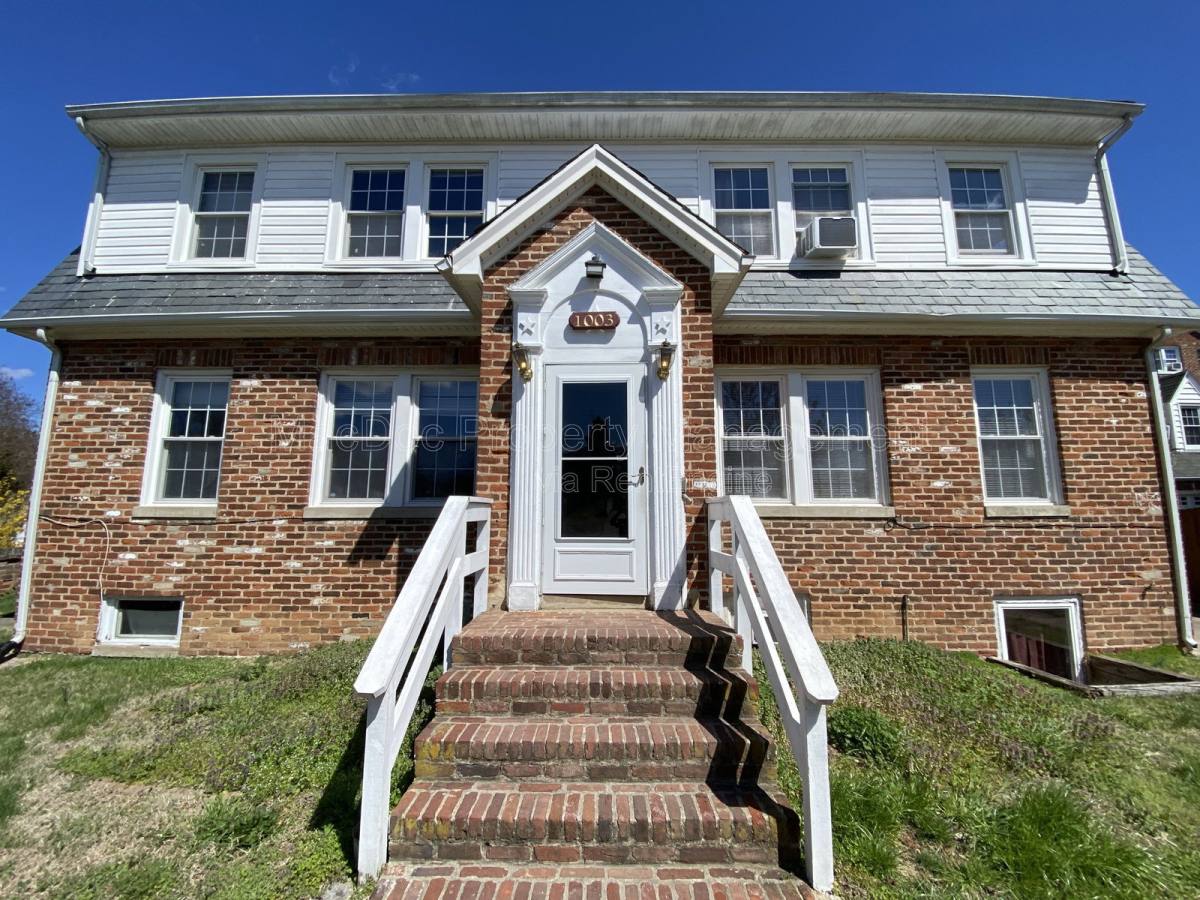 Apartment for rent at 1003 Kenmore Ave #1, Fredericksburg, VA 22401