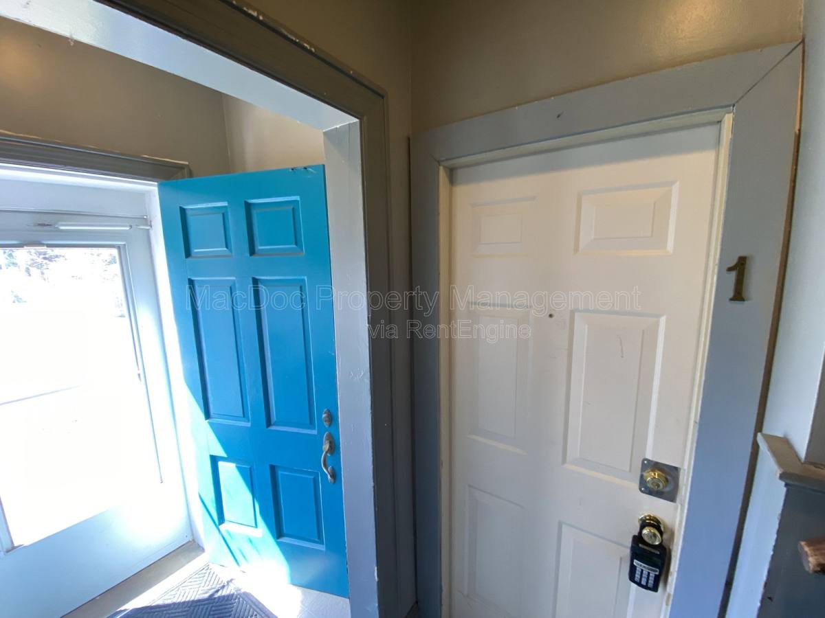 Apartment for rent at 1003 Kenmore Ave #1, Fredericksburg, VA 22401