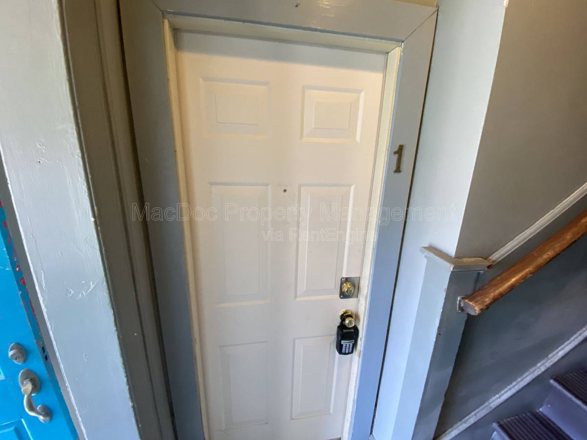 Apartment for rent at 1003 Kenmore Ave #1, Fredericksburg, VA 22401