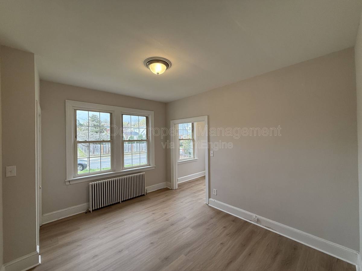 Apartment for rent at 1003 Kenmore Ave #1, Fredericksburg, VA 22401