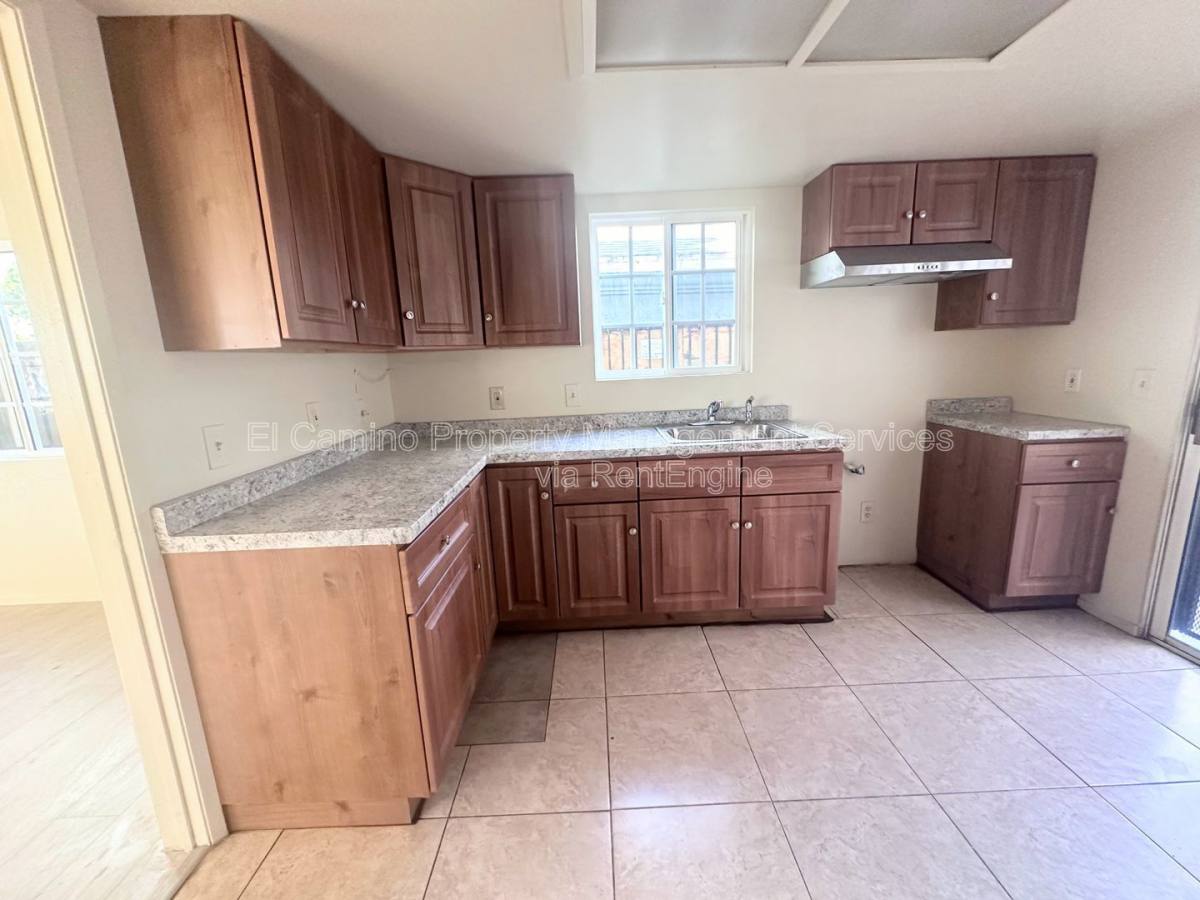 Apartment for rent at 11140 Duncan Ave #A, Lynwood, CA 90262