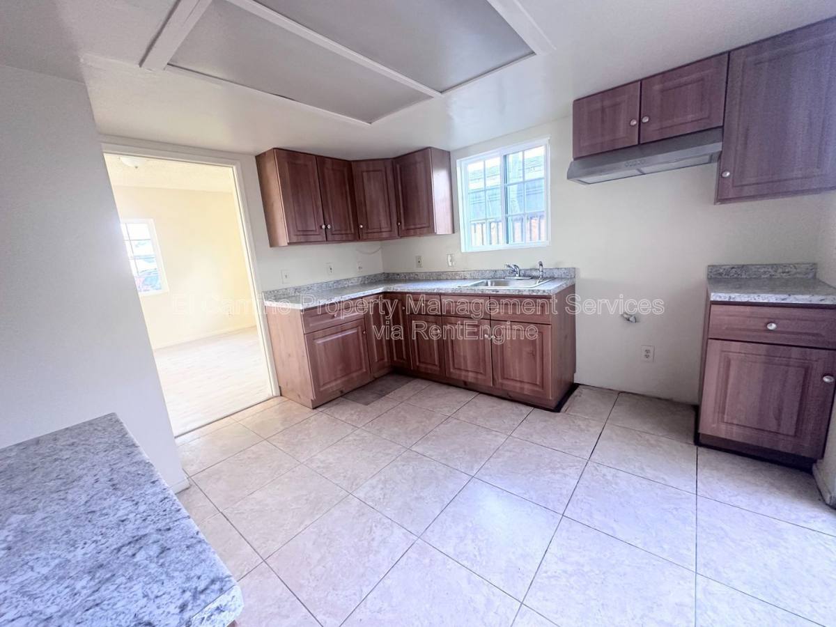 Apartment for rent at 11140 Duncan Ave #A, Lynwood, CA 90262