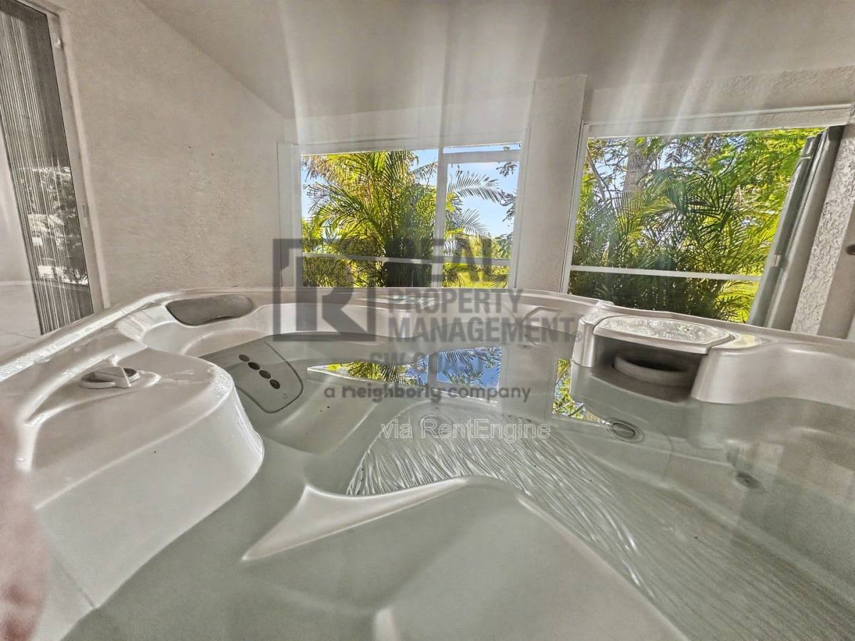 House for rent at 2117 NE 40th St, Cape Coral, FL 33909