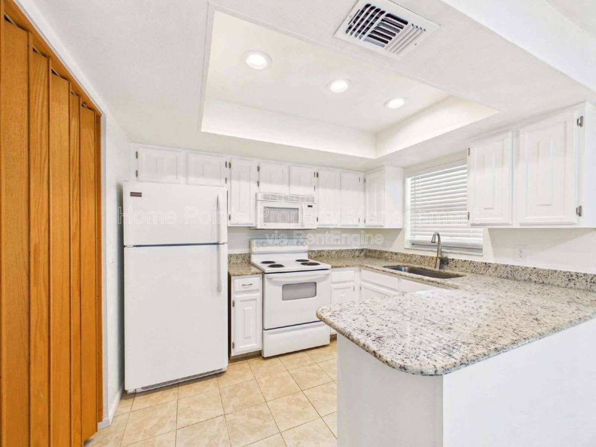 House for rent at 18543 Iris Rd, Fort Myers, FL 33967
