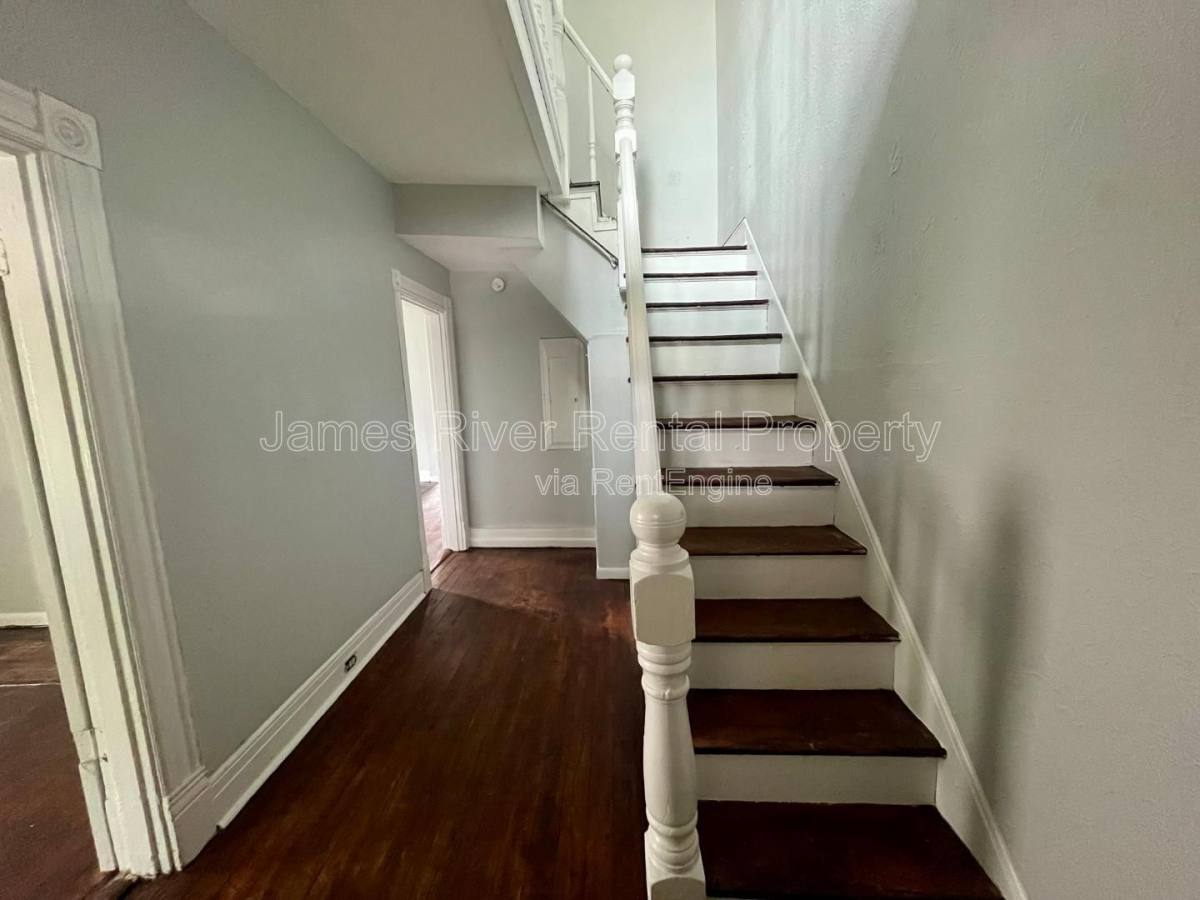 House for rent at 1521 Taylor St, Lynchburg, VA 24504