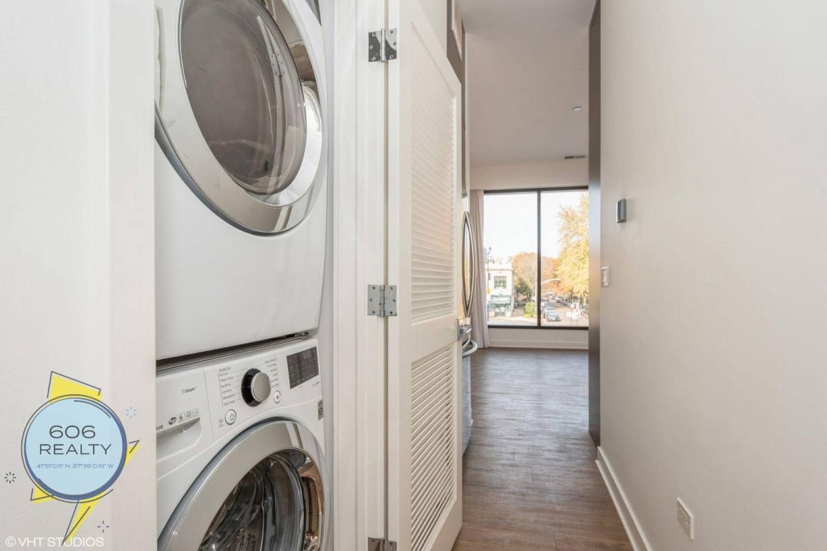 Apartment for rent at 3462 N Lincoln Ave #22, Chicago, IL 60657