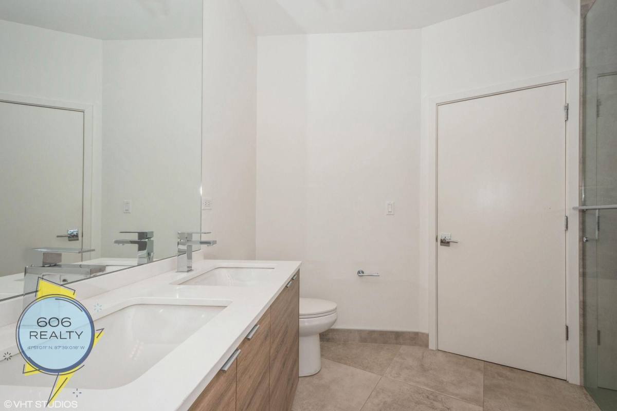 Apartment for rent at 3462 N Lincoln Ave #22, Chicago, IL 60657