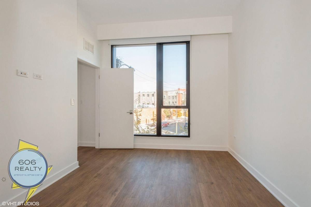 Apartment for rent at 3462 N Lincoln Ave #22, Chicago, IL 60657