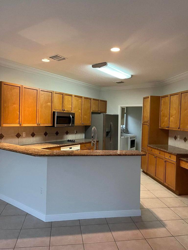House for rent at 2064 Reston Circle, West Palm Beach, FL 33411