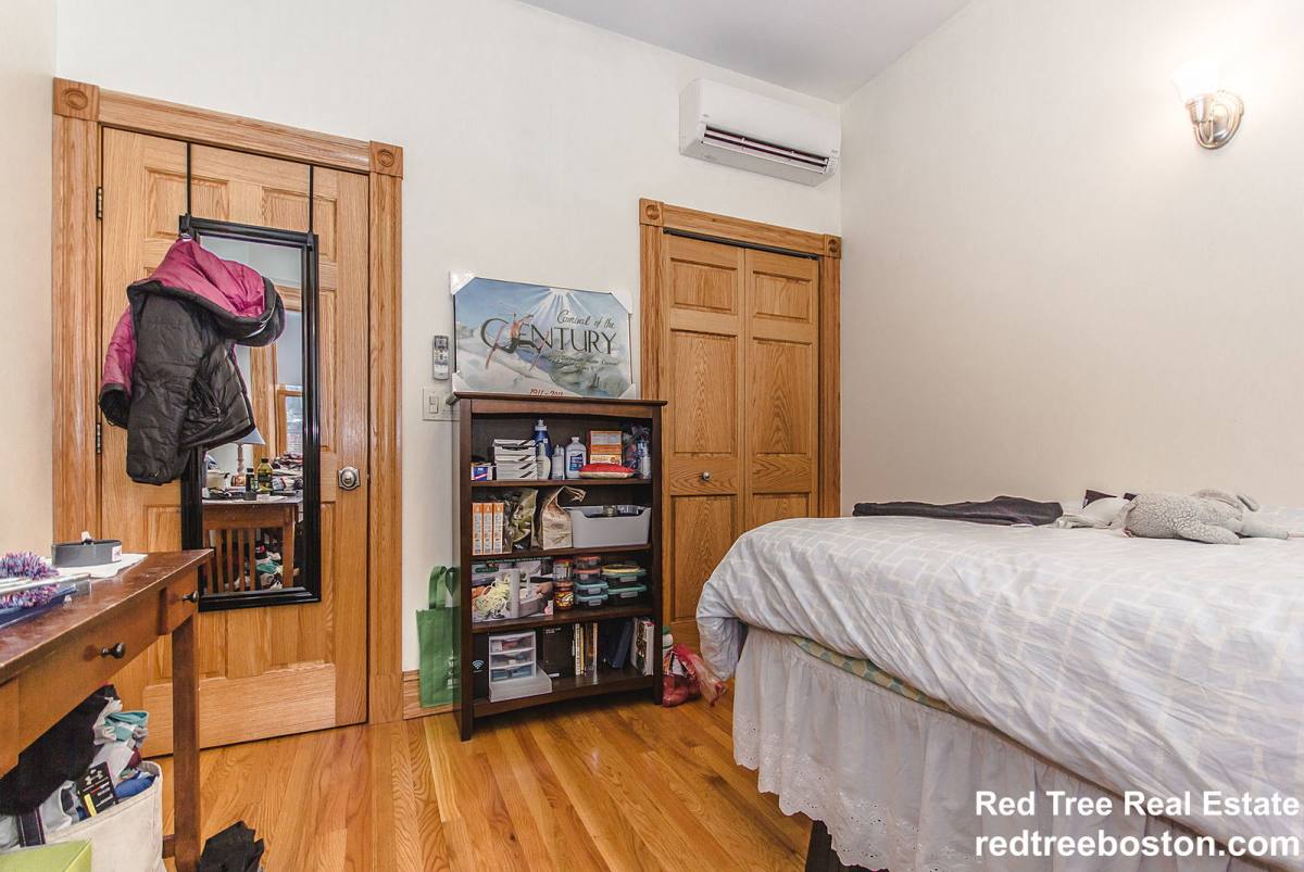 Apartment for rent at 97 Myrtle St #3, Boston, MA 02114