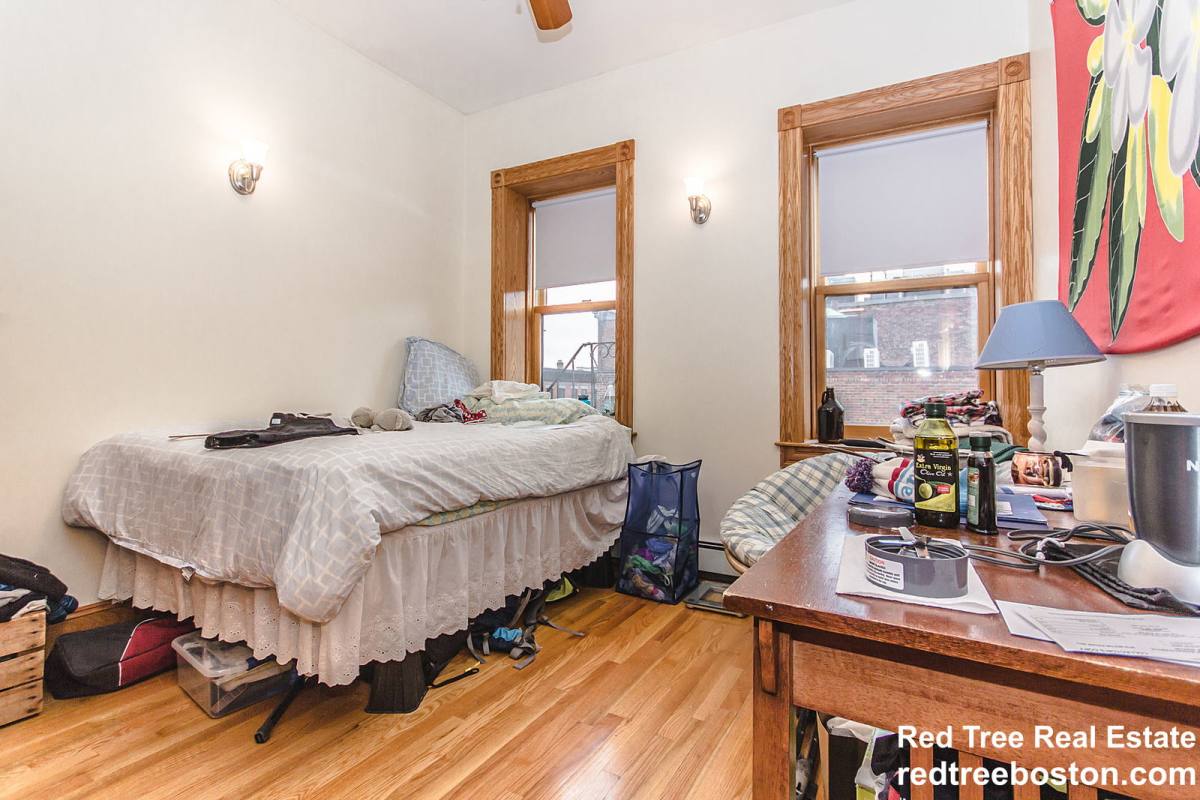 Apartment for rent at 97 Myrtle St #3, Boston, MA 02114