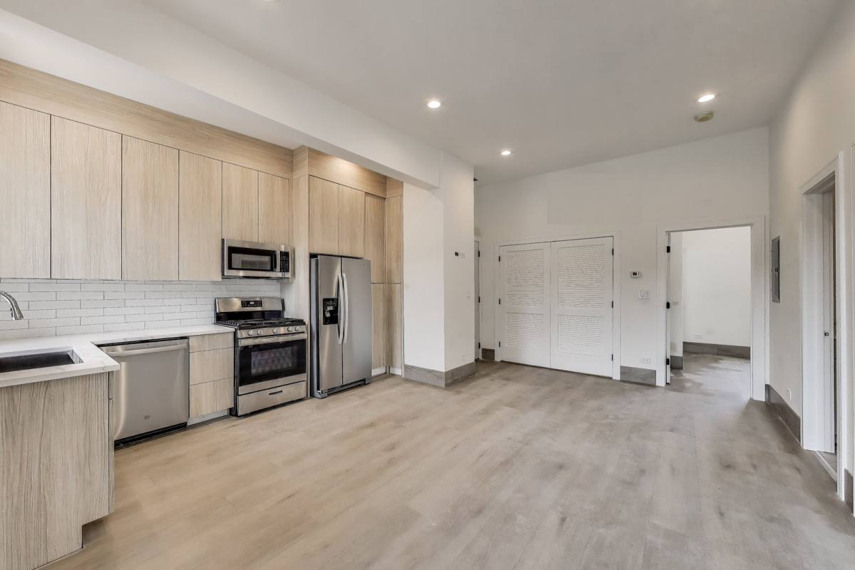 Apartment for rent at 2023 N Drake Ave #2S, Chicago, IL 60647