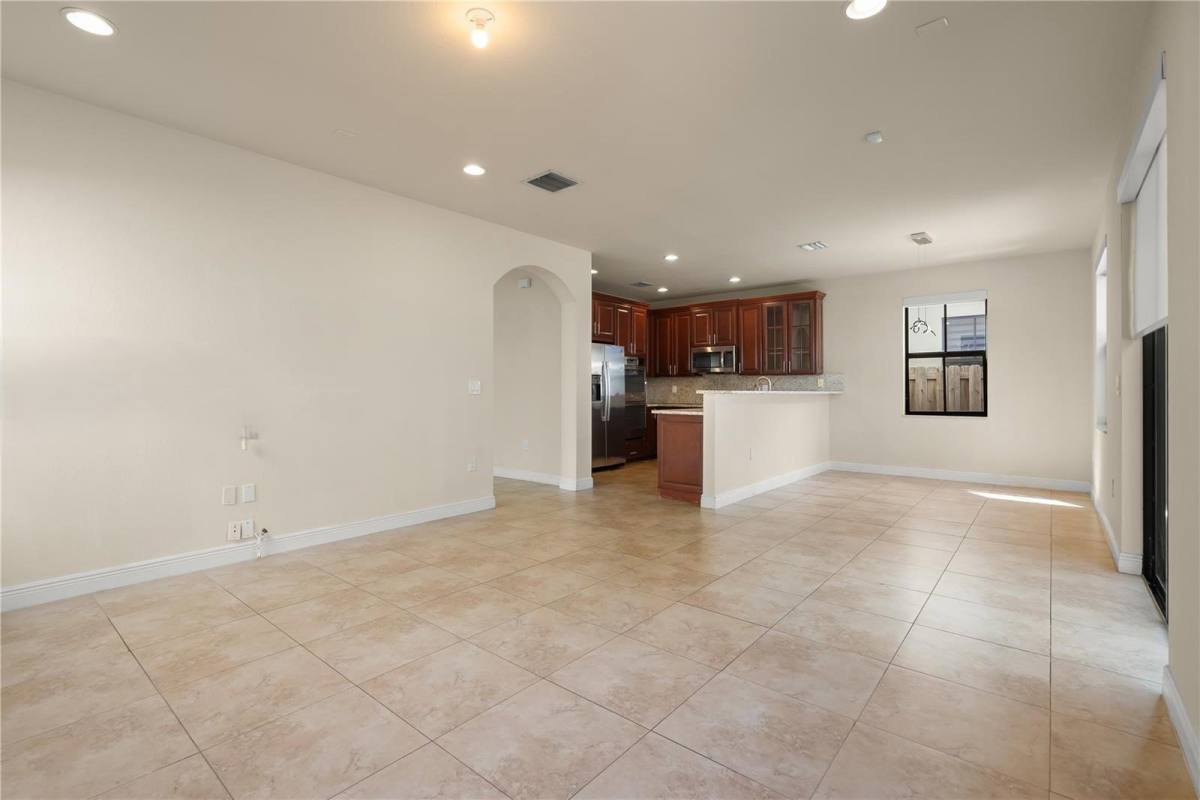 House for rent at 10021 NW 87th Terrace, Miami, FL 33178