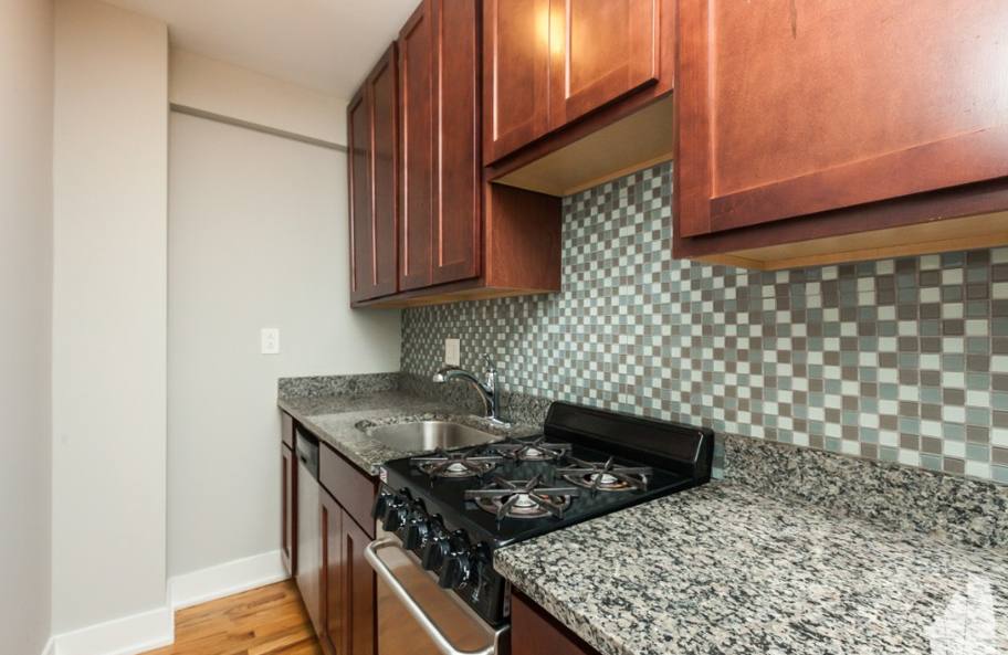 Apartment for rent at 425 W Roscoe St #406, Chicago, IL 60657
