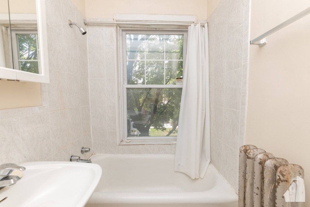 Apartment for rent at 5137 N Wolcott Ave #3, Chicago, IL 60640