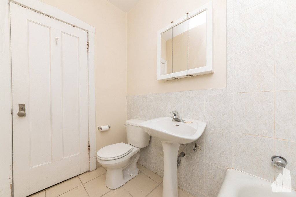 Apartment for rent at 5137 N Wolcott Ave #3, Chicago, IL 60640