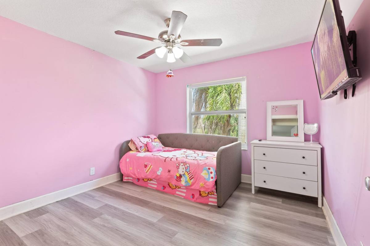 House for rent at 3221 W Dr, West Palm Beach, FL 33409