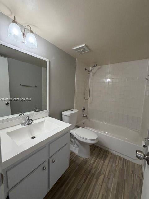 Condo for rent at 2570 W 67th Place, Hialeah, FL 33016