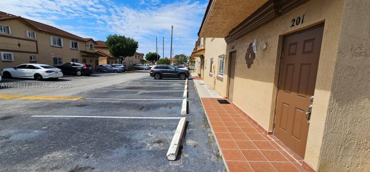 House for rent at 17362 NW 74th Ave, Hialeah, FL 33015