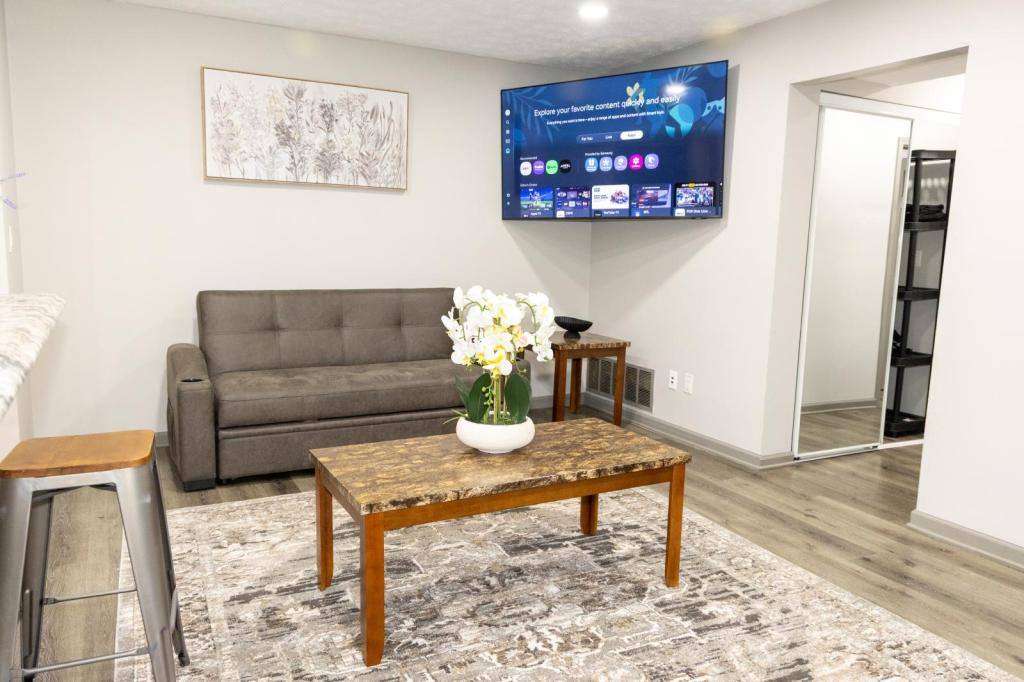 Apartment for rent at 696 Gordon Smith Blvd, Hamilton, OH 45011