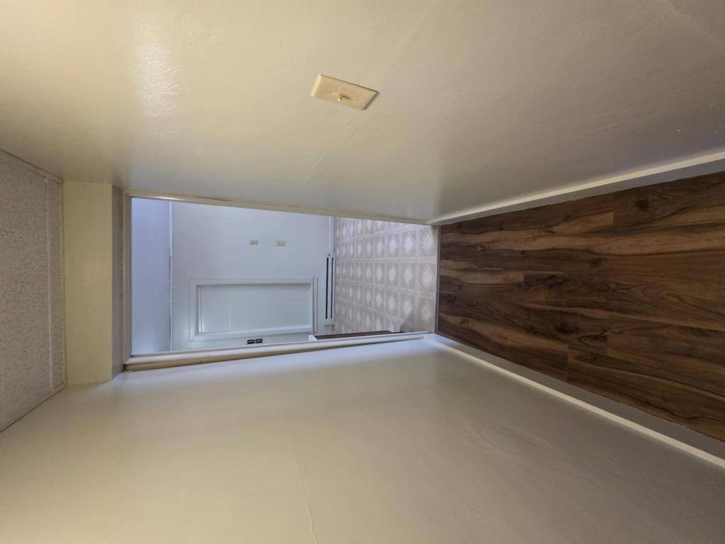 Apartment for rent at 122 1 2 W Kibby St, Lima, OH 45804