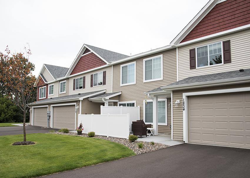 Townhouse for rent at 1834 139th Ave N, Andover, MN 55304