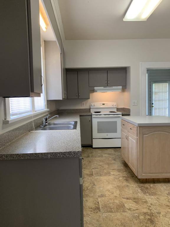 House for rent at 419 Caplewood, Tuscaloosa, AL 35401