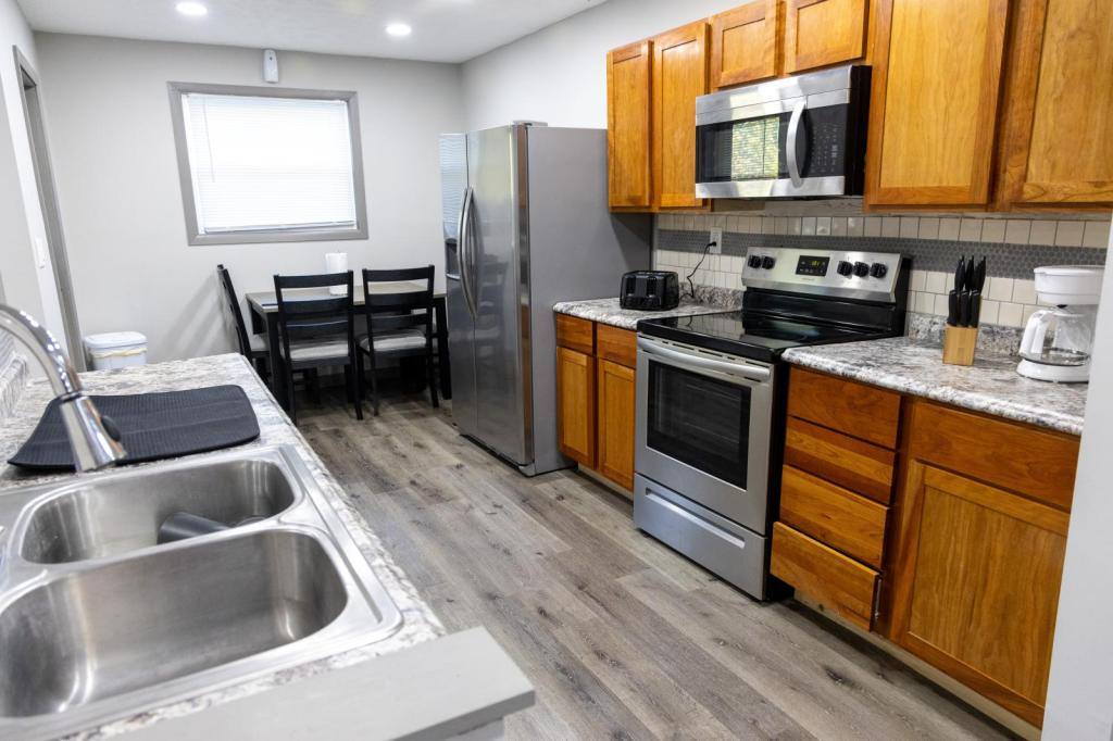 Apartment for rent at 696 Gordon Smith Blvd #1, Hamilton, OH 45011