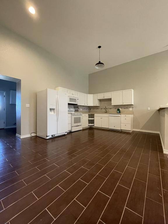 House for rent at 105 County Rd 212 #B, Florence, TX 76527