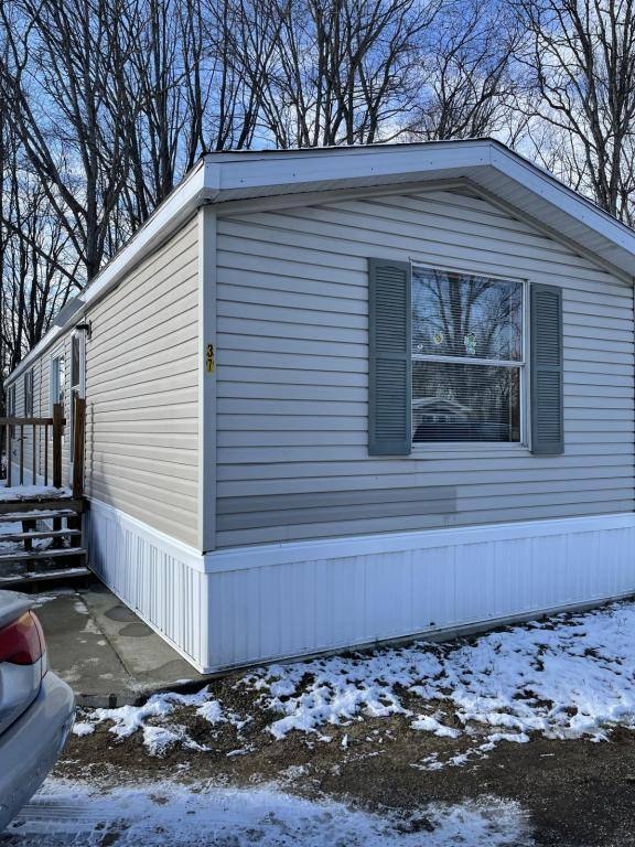 House for rent at 24054 M-43 Highway 37, Mattawan, MI 49071