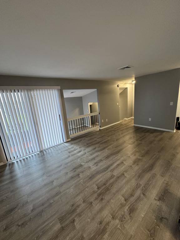 House for rent at 69 Overlook Dr, Clinton, NJ 08809