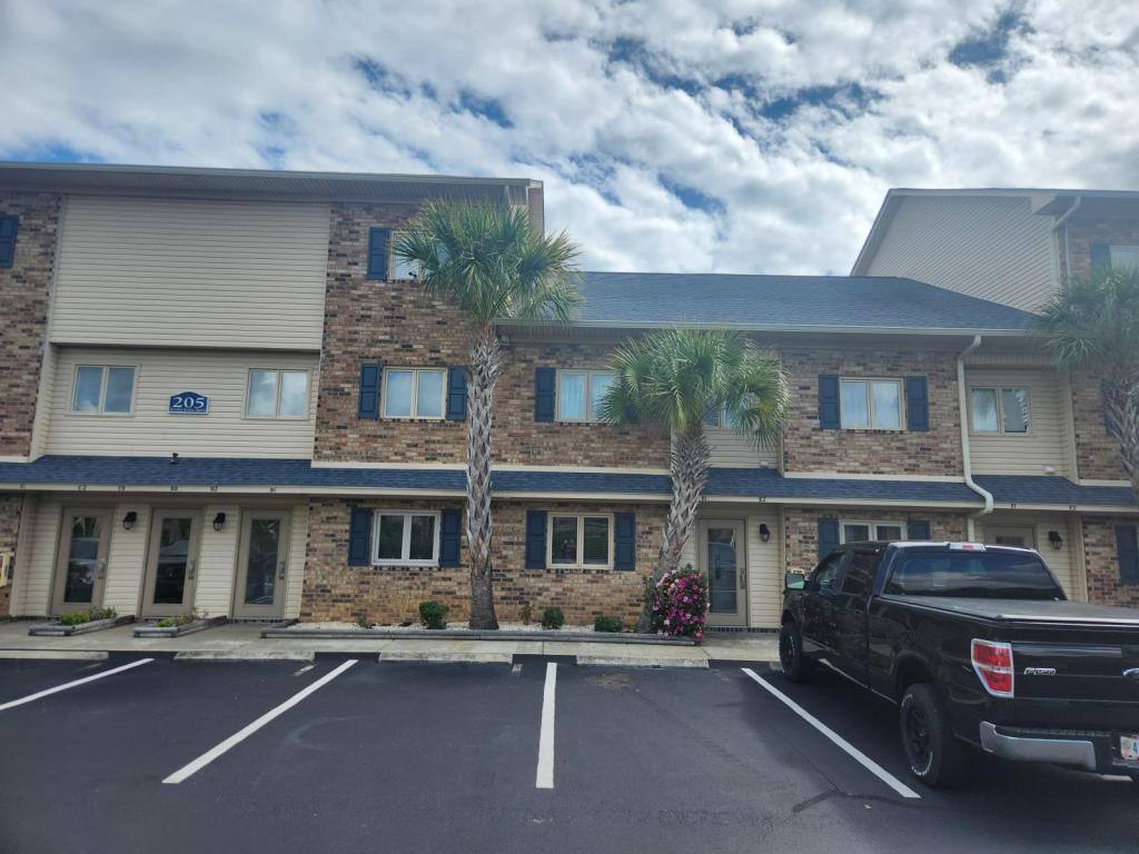 Condo for rent at 205 Double Eagle Dr #E1, Myrtle Beach, SC 29575
