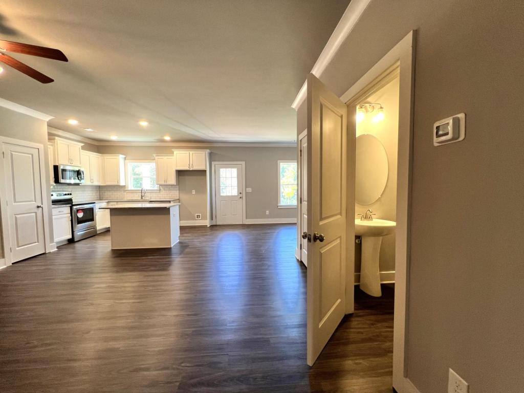 Townhouse for rent at 110 McAllister Rd, Cornelia, GA 30531