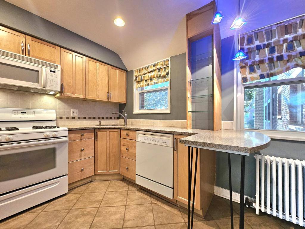 Apartment for rent at 1400 12th St N #2, Arlington, VA 22209