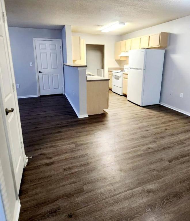 Apartment for rent at 2109 N Main St #201, Muskogee, OK 74401