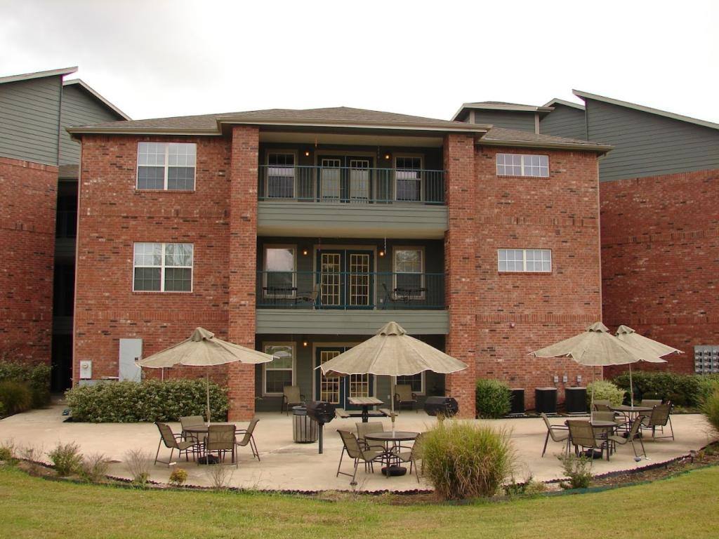 Apartment for rent at 231 Douglas St #107, Muskogee, OK 74401