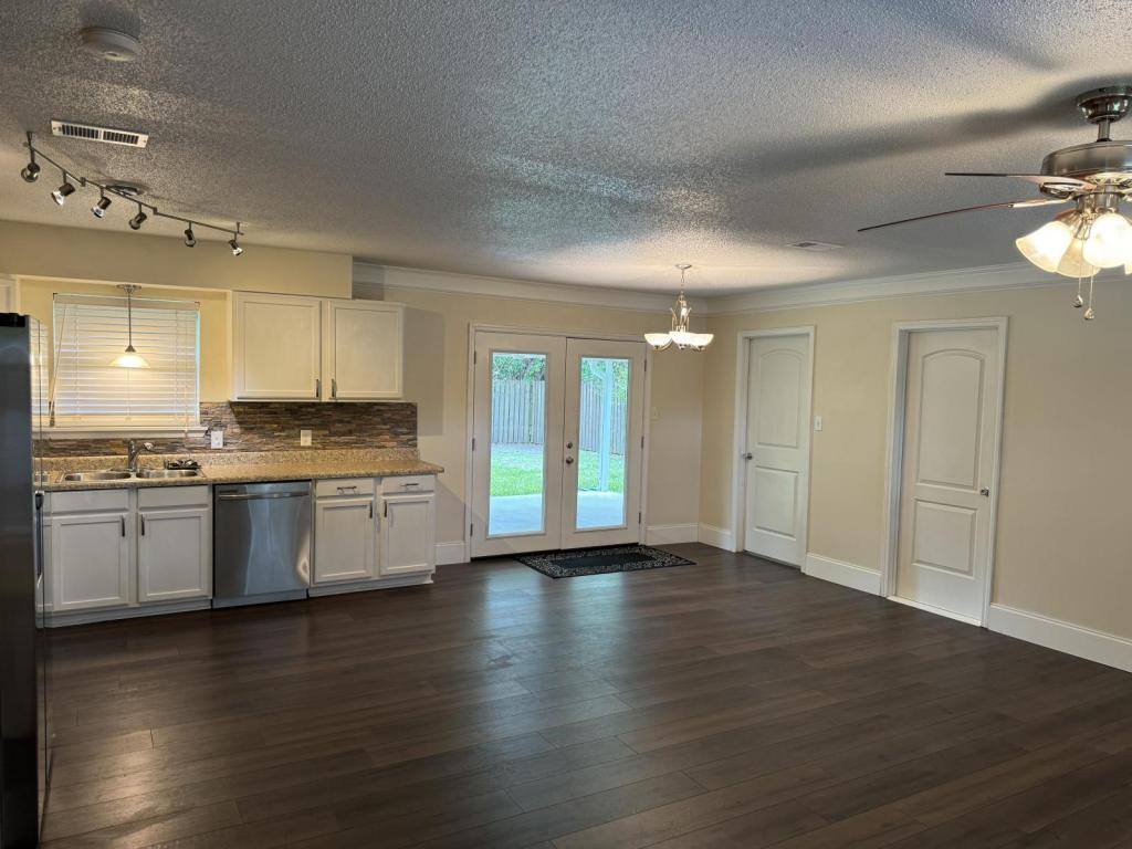 House for rent at 125 Brentwood Blvd, Gulfport, MS 39503