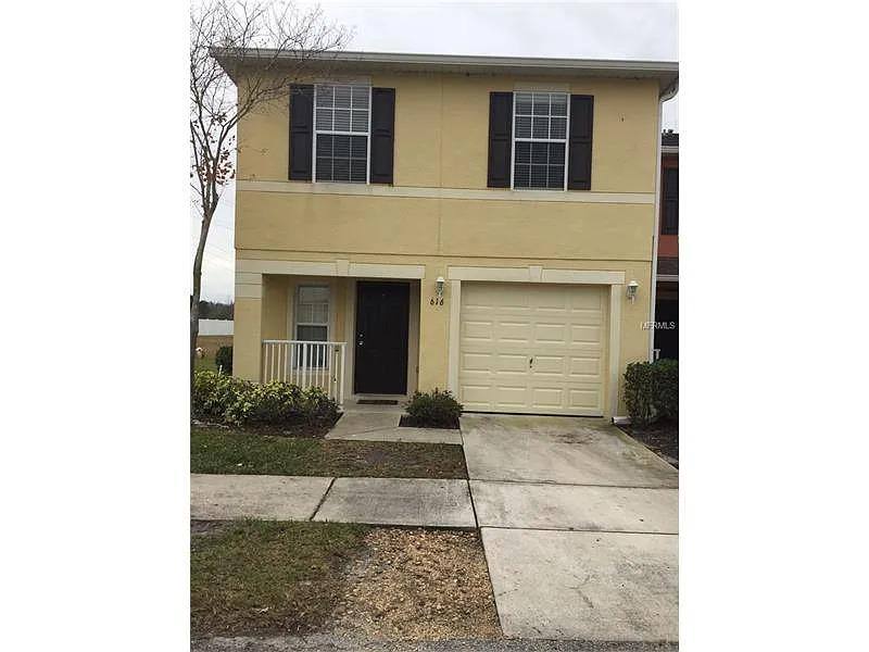 Townhouse for rent at 616 Cresting Oak Circle, Orlando, FL 32824