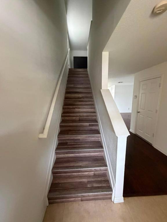 Townhouse for rent at 616 Cresting Oak Circle, Orlando, FL 32824