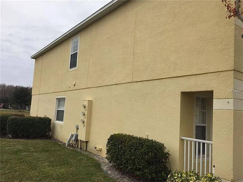 Townhouse for rent at 616 Cresting Oak Circle, Orlando, FL 32824