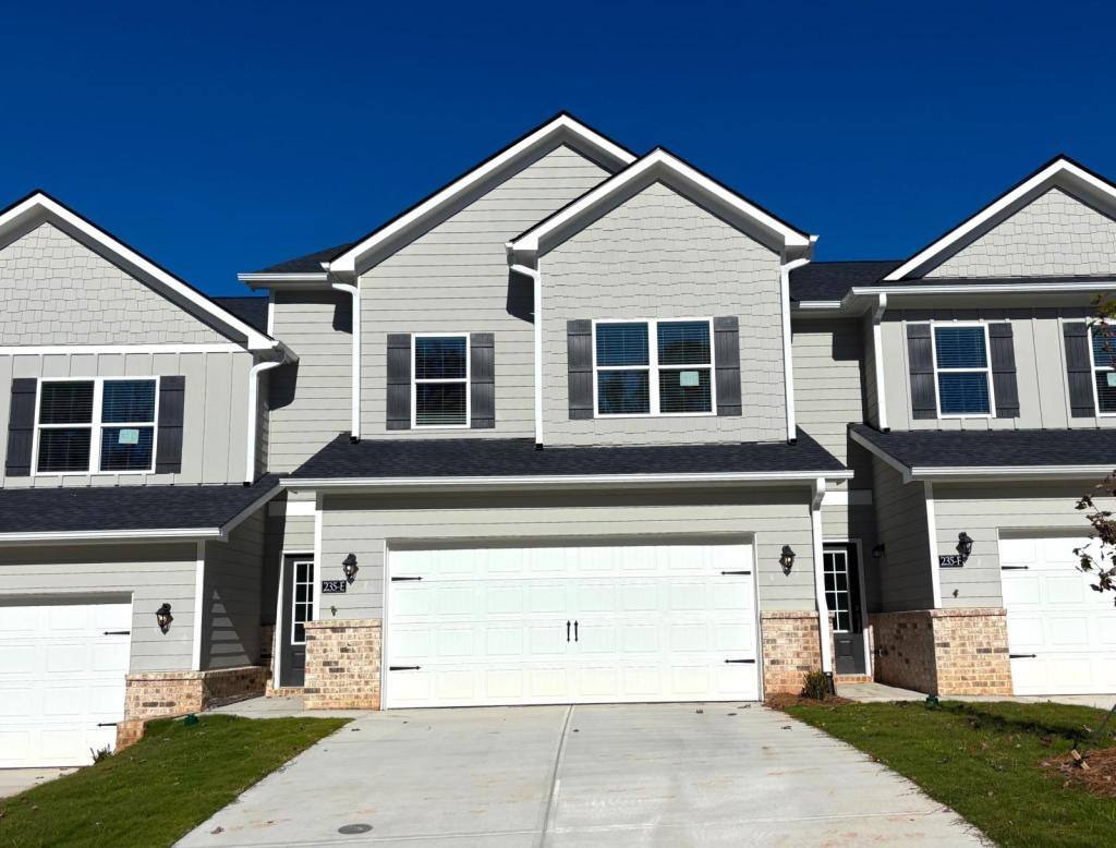 Townhouse for rent at 235-E Harvest Ridge Lane, Cornelia, GA 30531
