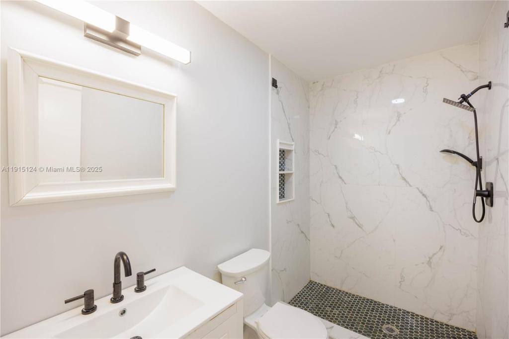 Townhouse for rent at 8325 Fairway Rd, Fort Lauderdale, FL 33351