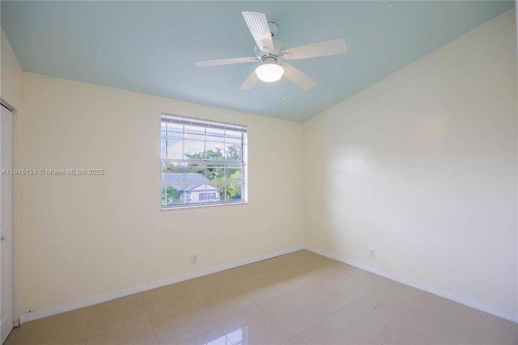 Townhouse for rent at 8325 Fairway Rd, Fort Lauderdale, FL 33351